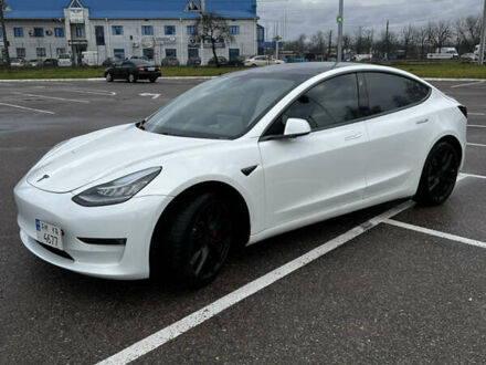 Белый Тесла Модель 3, объемом двигателя 0 л и пробегом 139 тыс. км за 18900 $, фото 1 на Automoto.ua