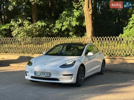 Білий Тесла Модель 3, об'ємом двигуна 0 л та пробігом 152 тис. км за 17500 $, фото 1 на Automoto.ua