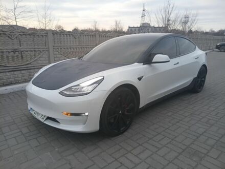 Білий Тесла Модель 3, об'ємом двигуна 0 л та пробігом 80 тис. км за 16084 $, фото 1 на Automoto.ua