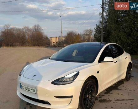 Білий Тесла Модель 3, об'ємом двигуна 0 л та пробігом 83 тис. км за 15599 $, фото 1 на Automoto.ua