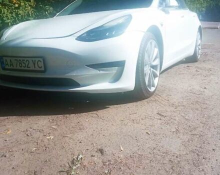 Білий Тесла Модель 3, об'ємом двигуна 0 л та пробігом 86 тис. км за 17500 $, фото 1 на Automoto.ua