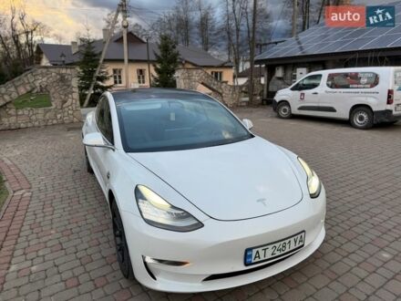 Белый Тесла Модель 3, объемом двигателя 0 л и пробегом 82 тыс. км за 17800 $, фото 1 на Automoto.ua
