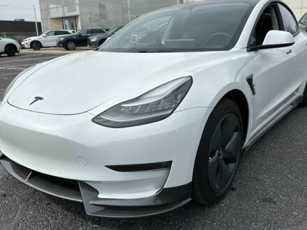 Тесла Модель 3 2019 у Кривому Розі на Automoto.ua Білий Тесла Модель 3, об'ємом двигуна 0 л та пробігом 37 тис. км за 13200 $, фото 1 на Automoto.ua