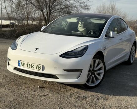 Білий Тесла Модель 3, об'ємом двигуна 0 л та пробігом 120 тис. км за 15500 $, фото 1 на Automoto.ua