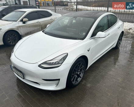 Білий Тесла Модель 3, об'ємом двигуна 0 л та пробігом 140 тис. км за 15700 $, фото 1 на Automoto.ua