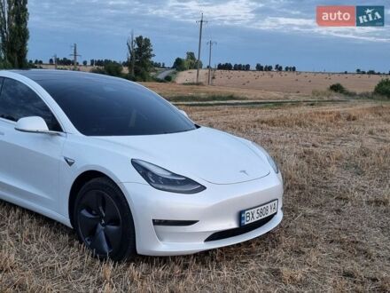 Білий Тесла Модель 3, об'ємом двигуна 0 л та пробігом 235 тис. км за 16900 $, фото 1 на Automoto.ua
