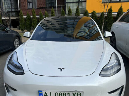 Белый Тесла Модель 3, объемом двигателя 0 л и пробегом 59 тыс. км за 19200 $, фото 1 на Automoto.ua