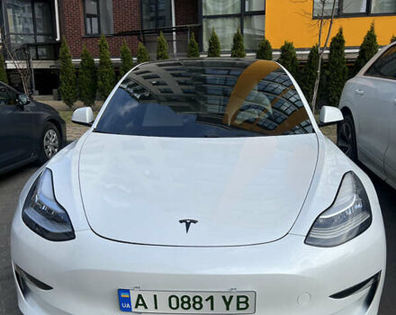 Білий Тесла Модель 3, об'ємом двигуна 0 л та пробігом 59 тис. км за 19200 $, фото 1 на Automoto.ua