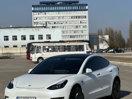 Білий Тесла Модель 3, об'ємом двигуна 0 л та пробігом 196 тис. км за 14600 $, фото 1 на Automoto.ua