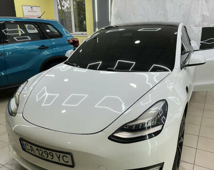 Белый Тесла Модель 3, объемом двигателя 0 л и пробегом 83 тыс. км за 17500 $, фото 1 на Automoto.ua