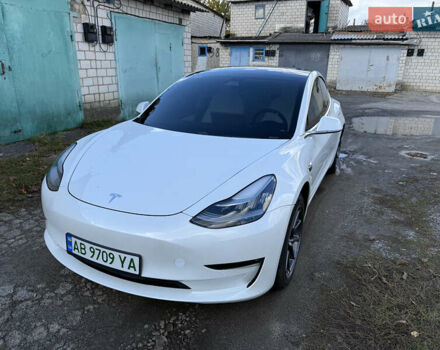 Тесла Модель 3 2019 в Ладыжин на Automoto.ua Белый Тесла Модель 3, объемом двигателя 0 л и пробегом 89 тыс. км за 16999 $, фото 1 на Automoto.ua