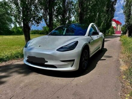 Білий Тесла Модель 3, об'ємом двигуна 0 л та пробігом 85 тис. км за 17500 $, фото 1 на Automoto.ua