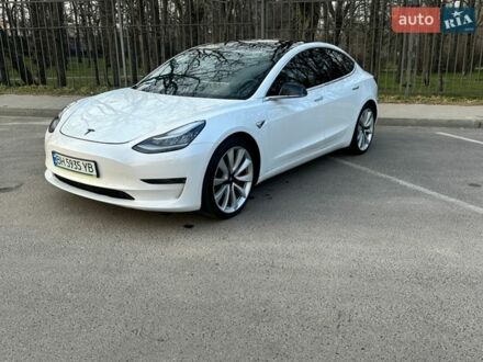 Белый Тесла Модель 3, объемом двигателя 0 л и пробегом 160 тыс. км за 19500 $, фото 1 на Automoto.ua