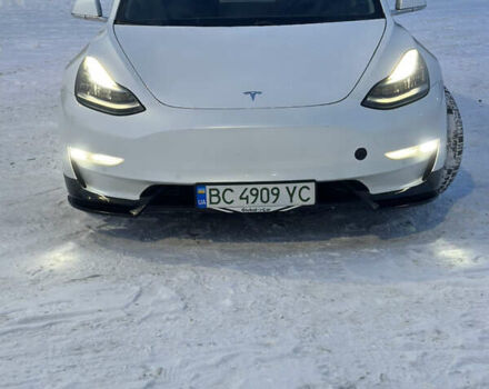 Білий Тесла Модель 3, об'ємом двигуна 0 л та пробігом 80 тис. км за 19000 $, фото 1 на Automoto.ua