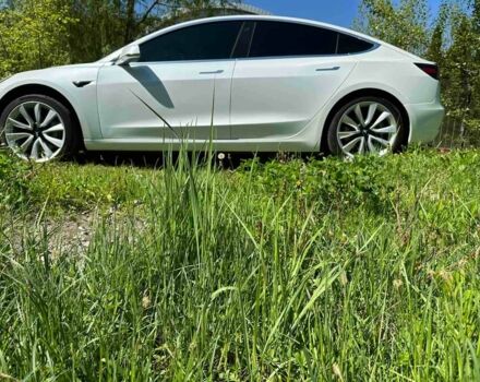 Белый Тесла Модель 3, объемом двигателя 0 л и пробегом 82 тыс. км за 27100 $, фото 1 на Automoto.ua