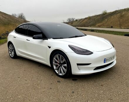 Белый Тесла Модель 3, объемом двигателя 0.44 л и пробегом 0 тыс. км за 19000 $, фото 1 на Automoto.ua