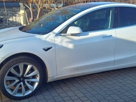 Белый Тесла Модель 3, объемом двигателя 0 л и пробегом 124 тыс. км за 20500 $, фото 1 на Automoto.ua