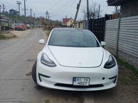 Білий Тесла Модель 3, об'ємом двигуна 0 л та пробігом 110 тис. км за 15000 $, фото 1 на Automoto.ua