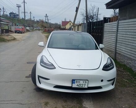 Белый Тесла Модель 3, объемом двигателя 0 л и пробегом 110 тыс. км за 15000 $, фото 1 на Automoto.ua
