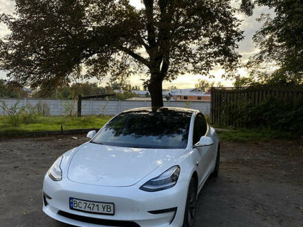 Білий Тесла Модель 3, об'ємом двигуна 0 л та пробігом 183 тис. км за 13600 $, фото 1 на Automoto.ua