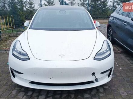 Белый Тесла Модель 3, объемом двигателя 0 л и пробегом 59 тыс. км за 17999 $, фото 1 на Automoto.ua