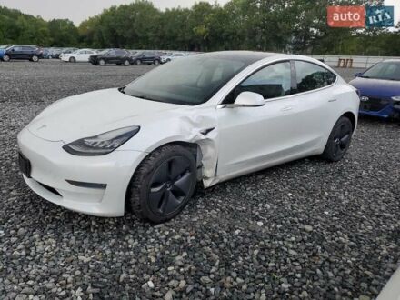 Тесла Модель 3 2019 в Черновцах на Automoto.ua Белый Тесла Модель 3, объемом двигателя 0 л и пробегом 122 тыс. км за 6000 $, фото 1 на Automoto.ua