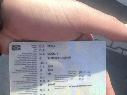 Білий Тесла Модель 3, об'ємом двигуна 0 л та пробігом 83 тис. км за 18000 $, фото 1 на Automoto.ua