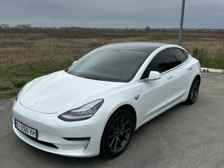 Тесла Модель 3 2019 у Буче на Automoto.ua Білий Тесла Модель 3, об'ємом двигуна 0 л та пробігом 76 тис. км за 18800 $, фото 1 на Automoto.ua