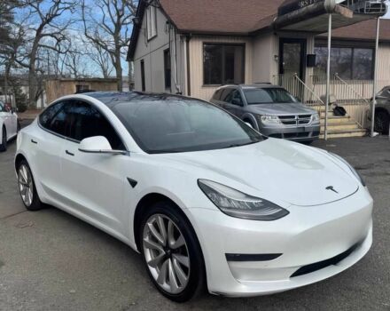 Білий Тесла Модель 3, об'ємом двигуна 0 л та пробігом 38 тис. км за 10000 $, фото 1 на Automoto.ua