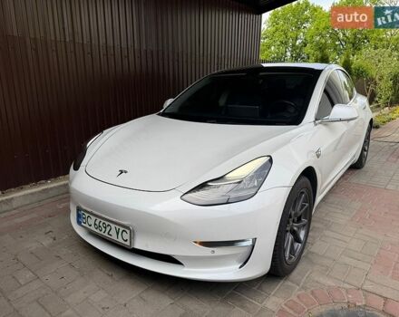 Білий Тесла Модель 3, об'ємом двигуна 0 л та пробігом 234 тис. км за 15000 $, фото 1 на Automoto.ua