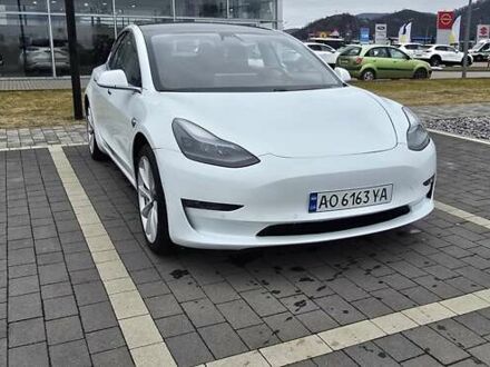 Белый Тесла Модель 3, объемом двигателя 0 л и пробегом 246 тыс. км за 13500 $, фото 1 на Automoto.ua