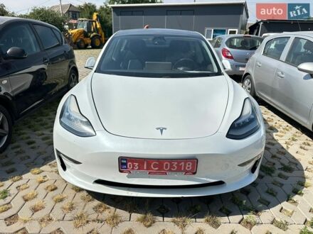 Белый Тесла Модель 3, объемом двигателя 0 л и пробегом 237 тыс. км за 13500 $, фото 1 на Automoto.ua