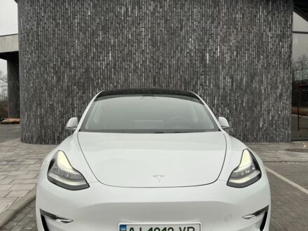 Белый Тесла Модель 3, объемом двигателя 0 л и пробегом 80 тыс. км за 22800 $, фото 1 на Automoto.ua