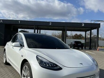 Білий Тесла Модель 3, об'ємом двигуна 0 л та пробігом 178 тис. км за 14800 $, фото 1 на Automoto.ua