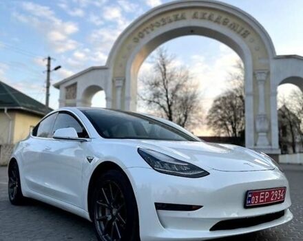 Білий Тесла Модель 3, об'ємом двигуна 0 л та пробігом 97 тис. км за 19900 $, фото 1 на Automoto.ua