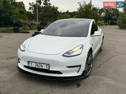Білий Тесла Модель 3, об'ємом двигуна 0 л та пробігом 244 тис. км за 23000 $, фото 1 на Automoto.ua