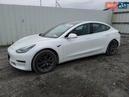 Тесла Модель 3 2019 у Одесі на Automoto.ua Білий Тесла Модель 3, об'ємом двигуна 0 л та пробігом 19 тис. км за 5050 $, фото 1 на Automoto.ua