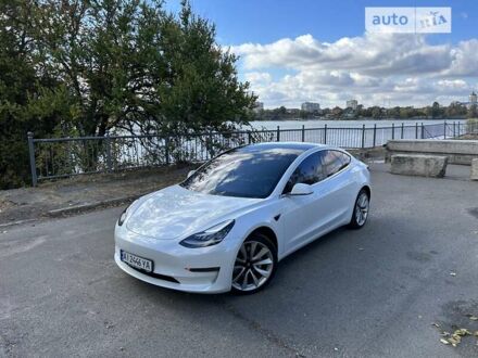 Тесла Модель 3 2019 у Черкасах на Automoto.ua Білий Тесла Модель 3, об'ємом двигуна 0 л та пробігом 83 тис. км за 18800 $, фото 1 на Automoto.ua