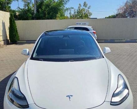 Белый Тесла Модель 3, объемом двигателя 0 л и пробегом 94 тыс. км за 16000 $, фото 1 на Automoto.ua