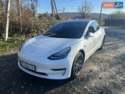 Тесла Модель 3 2019 у Ужгороді на Automoto.ua Білий Тесла Модель 3, об'ємом двигуна 0 л та пробігом 150 тис. км за 18200 $, фото 1 на Automoto.ua