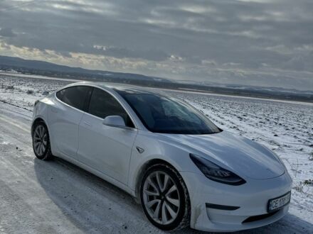 Тесла Модель 3 2019 в Черновцах на Automoto.ua Белый Тесла Модель 3, объемом двигателя 0 л и пробегом 87 тыс. км за 25000 $, фото 1 на Automoto.ua