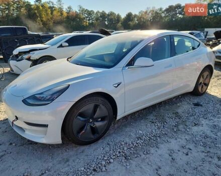 Белый Тесла Модель 3, объемом двигателя 0 л и пробегом 56 тыс. км за 6600 $, фото 1 на Automoto.ua