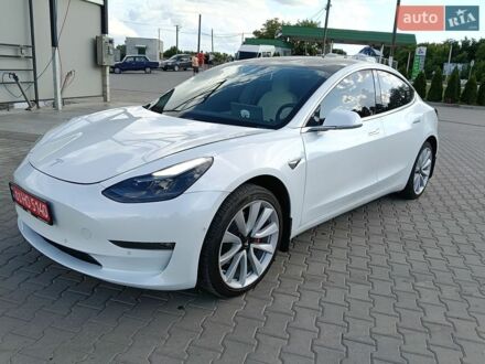 Белый Тесла Модель 3, объемом двигателя 0 л и пробегом 233 тыс. км за 15800 $, фото 1 на Automoto.ua