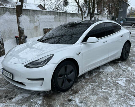 Белый Тесла Модель 3, объемом двигателя 0 л и пробегом 229 тыс. км за 16480 $, фото 1 на Automoto.ua