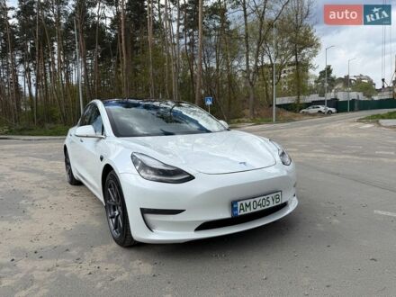 Белый Тесла Модель 3, объемом двигателя 0 л и пробегом 130 тыс. км за 17800 $, фото 1 на Automoto.ua