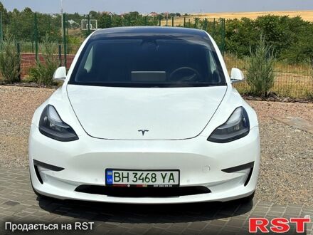 Білий Тесла Модель 3, об'ємом двигуна 0 л та пробігом 125 тис. км за 24000 $, фото 1 на Automoto.ua