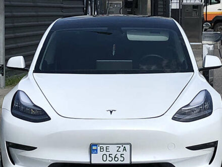 Тесла Модель 3 2019 у Івано-Франківську на Automoto.ua Білий Тесла Модель 3, об'ємом двигуна 0 л та пробігом 62 тис. км за 44000 $, фото 1 на Automoto.ua