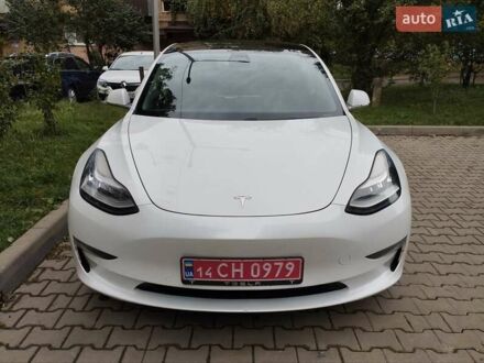 Тесла Модель 3 2019 у Ужгороді на Automoto.ua Білий Тесла Модель 3, об'ємом двигуна 0 л та пробігом 212 тис. км за 17800 $, фото 1 на Automoto.ua
