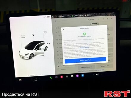 Белый Тесла Модель 3, объемом двигателя 0.32 л и пробегом 74 тыс. км за 20500 $, фото 1 на Automoto.ua