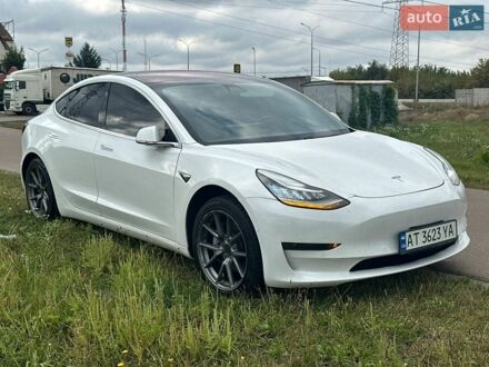Белый Тесла Модель 3, объемом двигателя 0 л и пробегом 238 тыс. км за 14800 $, фото 1 на Automoto.ua